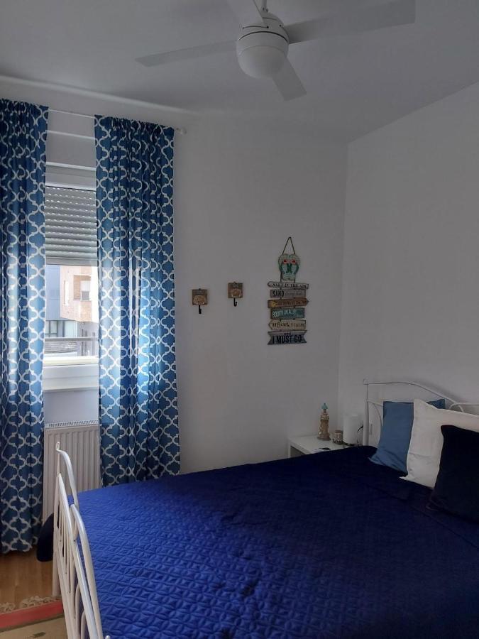 Center Firefly Gardens Apartment Novi Sad Bagian luar foto